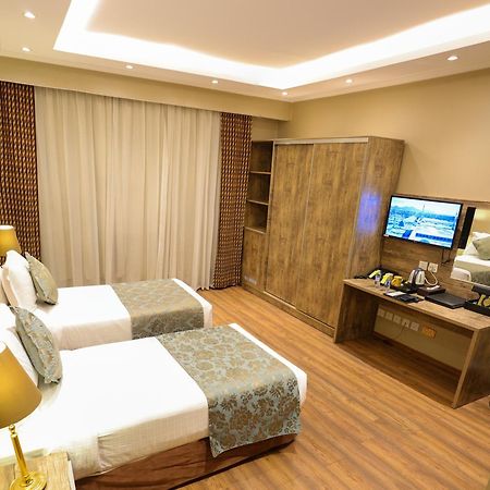 Al Ansar Golden Tulip Hotell Medina Exteriör bild