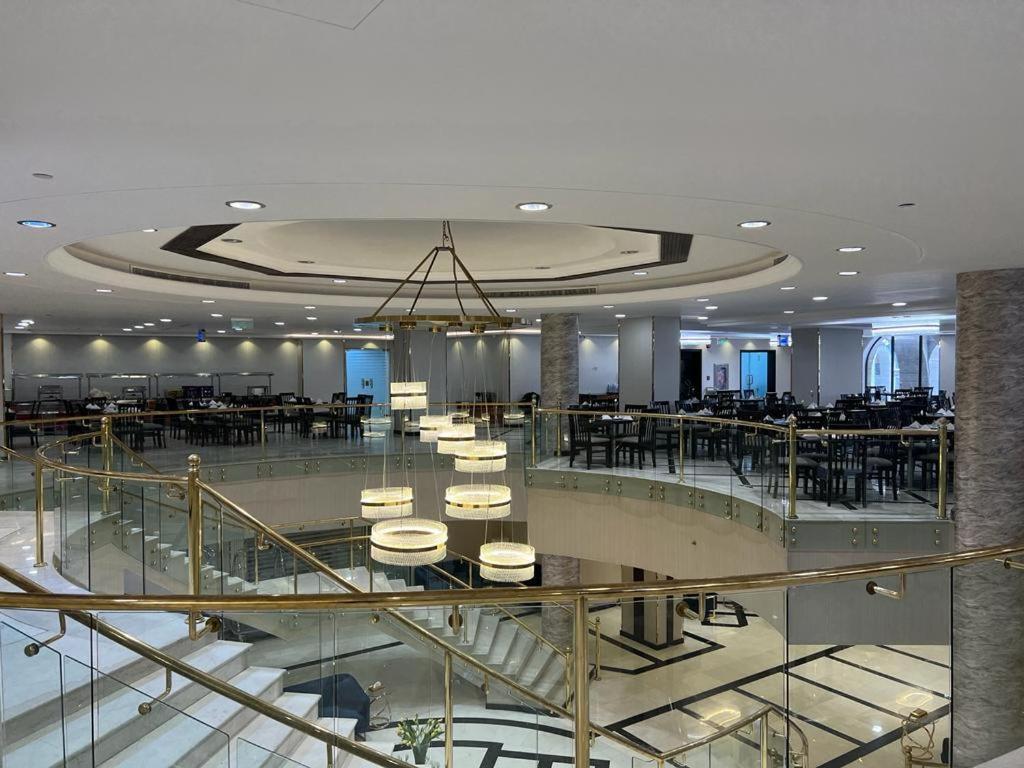 Al Ansar Golden Tulip Hotell Medina Exteriör bild