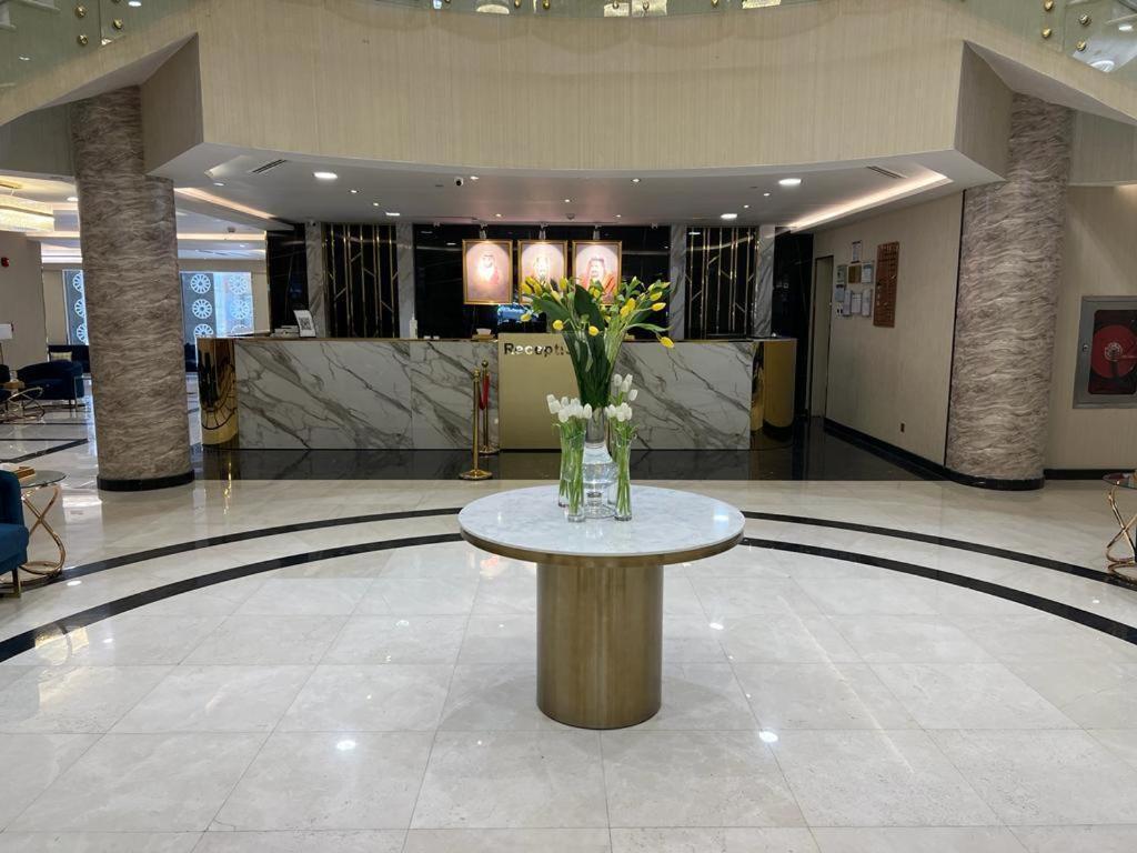 Al Ansar Golden Tulip Hotell Medina Exteriör bild