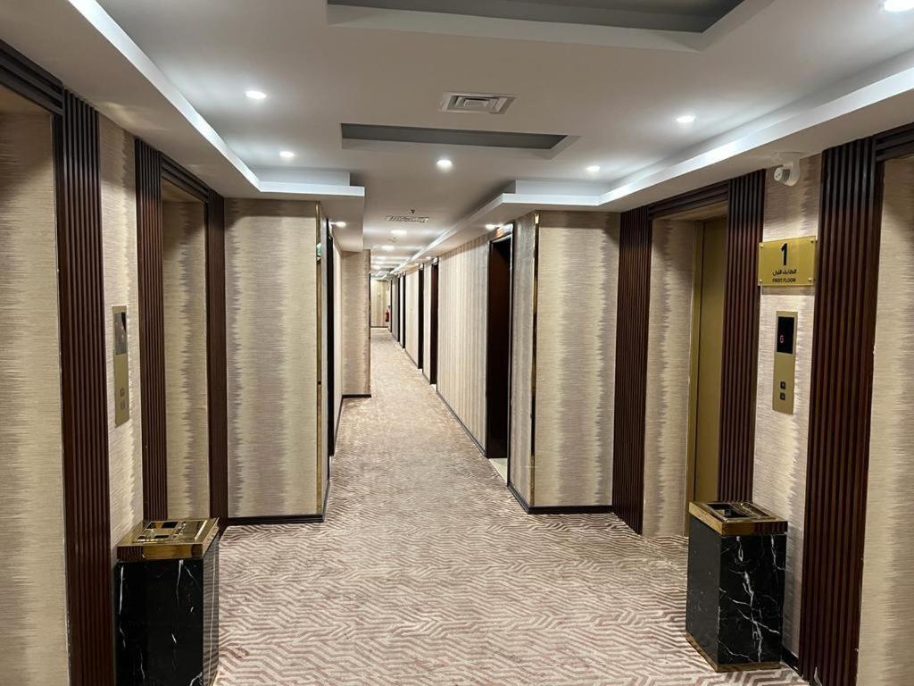Al Ansar Golden Tulip Hotell Medina Exteriör bild