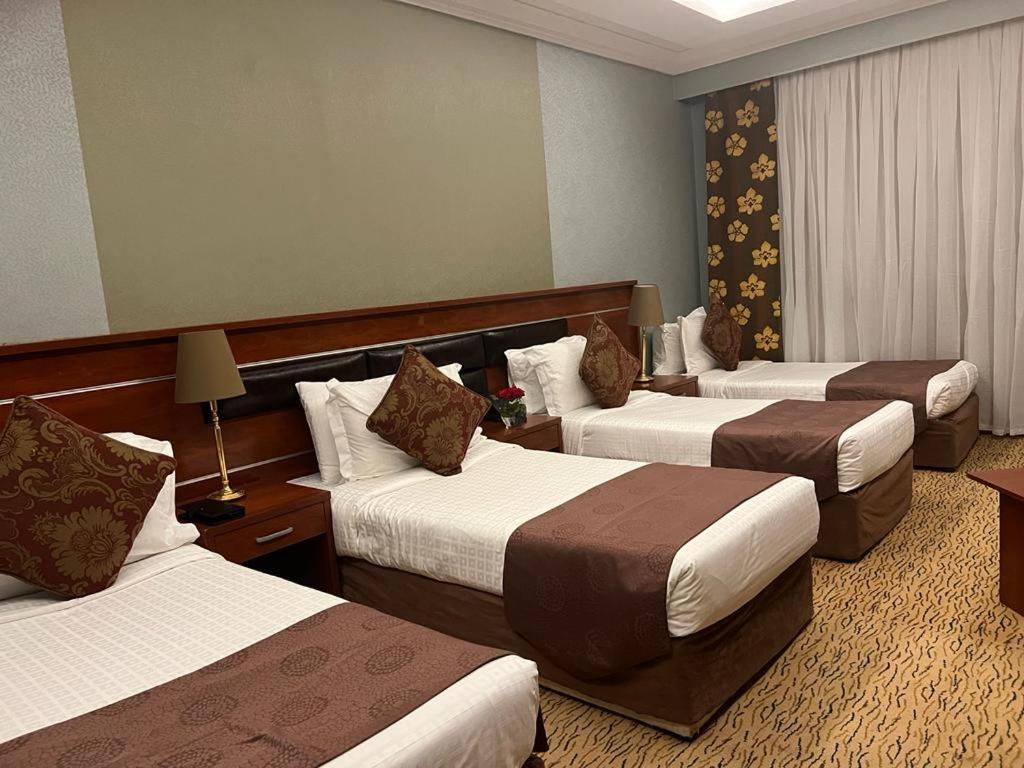 Al Ansar Golden Tulip Hotell Medina Exteriör bild